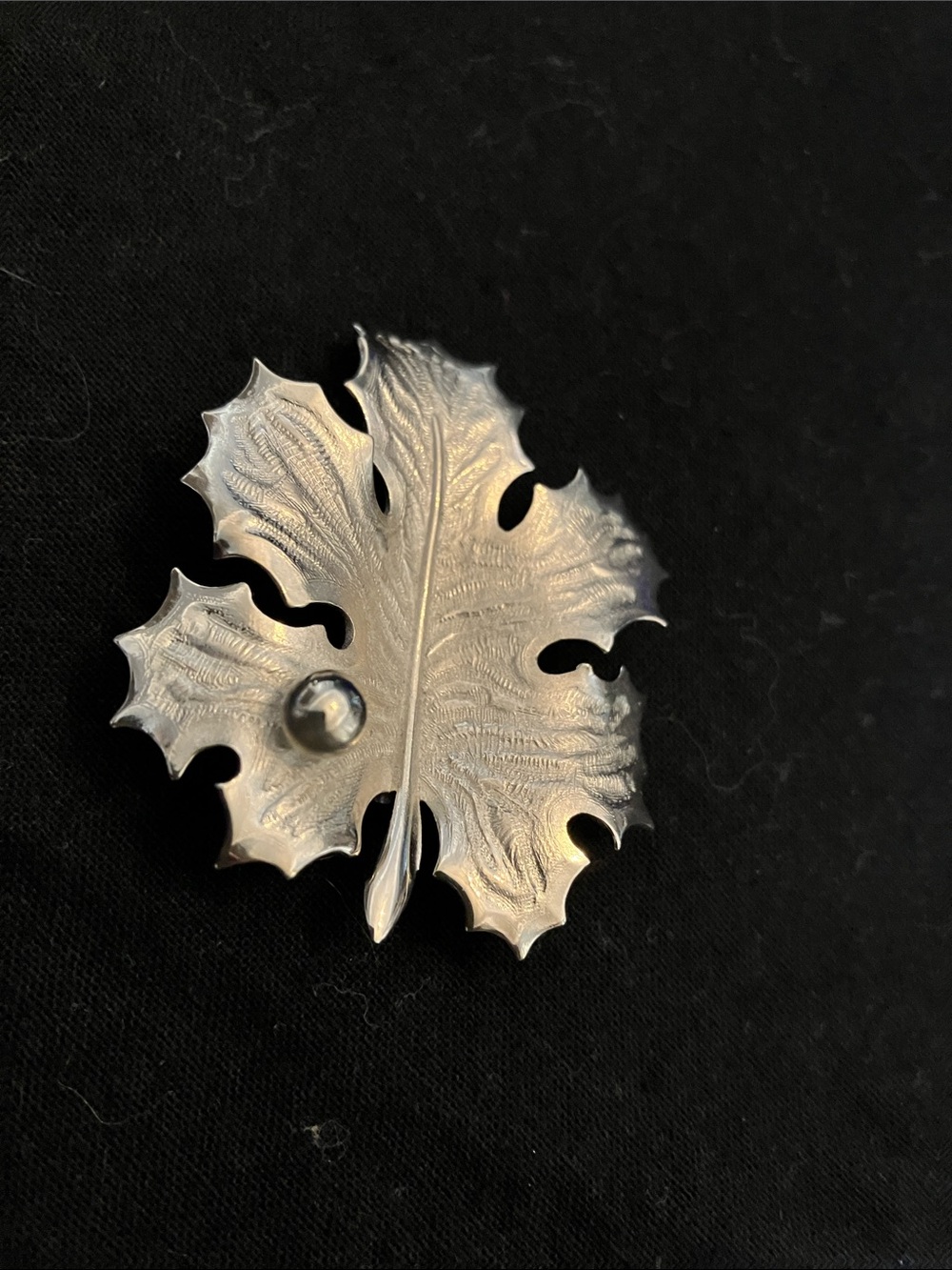 Vintage Giovanni Silver Tone Brooch